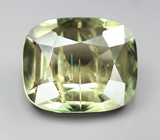 Крупный диаспор 6,8 карата